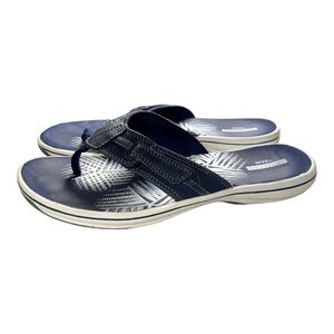 Clarks Collection Women's
Flip Flops Navy/White
Adjustable Strap Width Size
10M